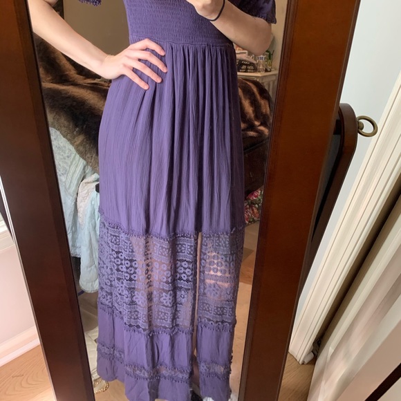 Francesca’s Collections off shoulder Maxi Dress - Picture 3 of 6